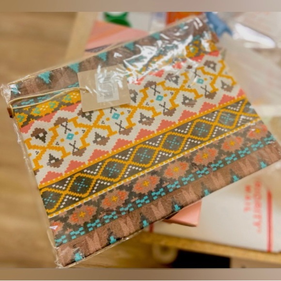 ✌🏼 #2551 Fashionably Cute Aztec Vibes Crossbody Purse - Picture 14 of 14